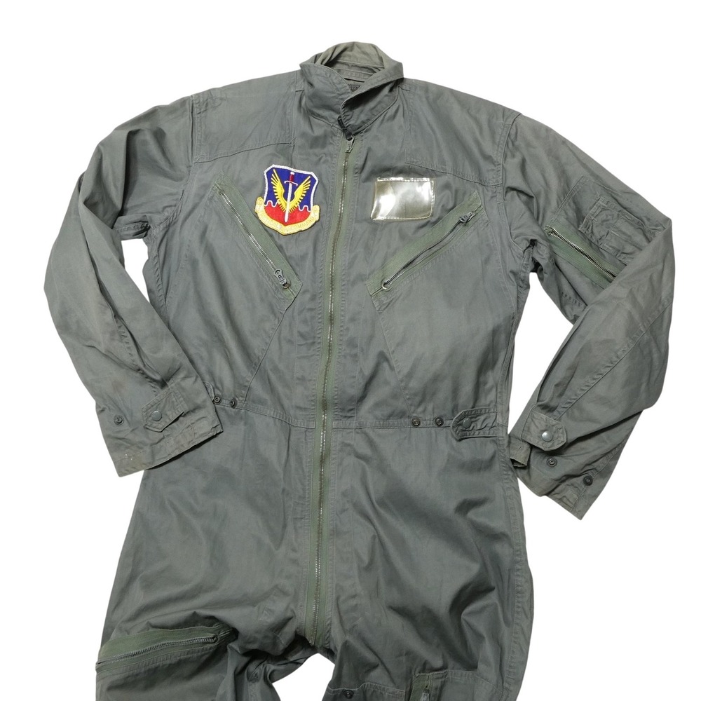 Vintage U.S. Military Flight Suit Mens Medium Regular Green K-2B‎ TAC Patch 60s
